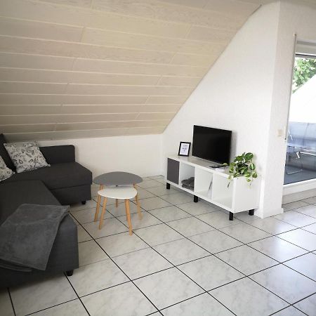 Familienfreundliche Ferienwohnung Mit Wohlfuehlbalkon Und Kostenlosem Parkplatz Nahe Messe Und Bodensee 멕켄뷔렌 외부 사진