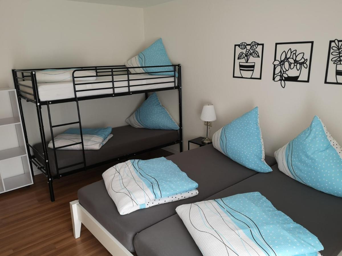 Familienfreundliche Ferienwohnung Mit Wohlfuehlbalkon Und Kostenlosem Parkplatz Nahe Messe Und Bodensee 멕켄뷔렌 외부 사진